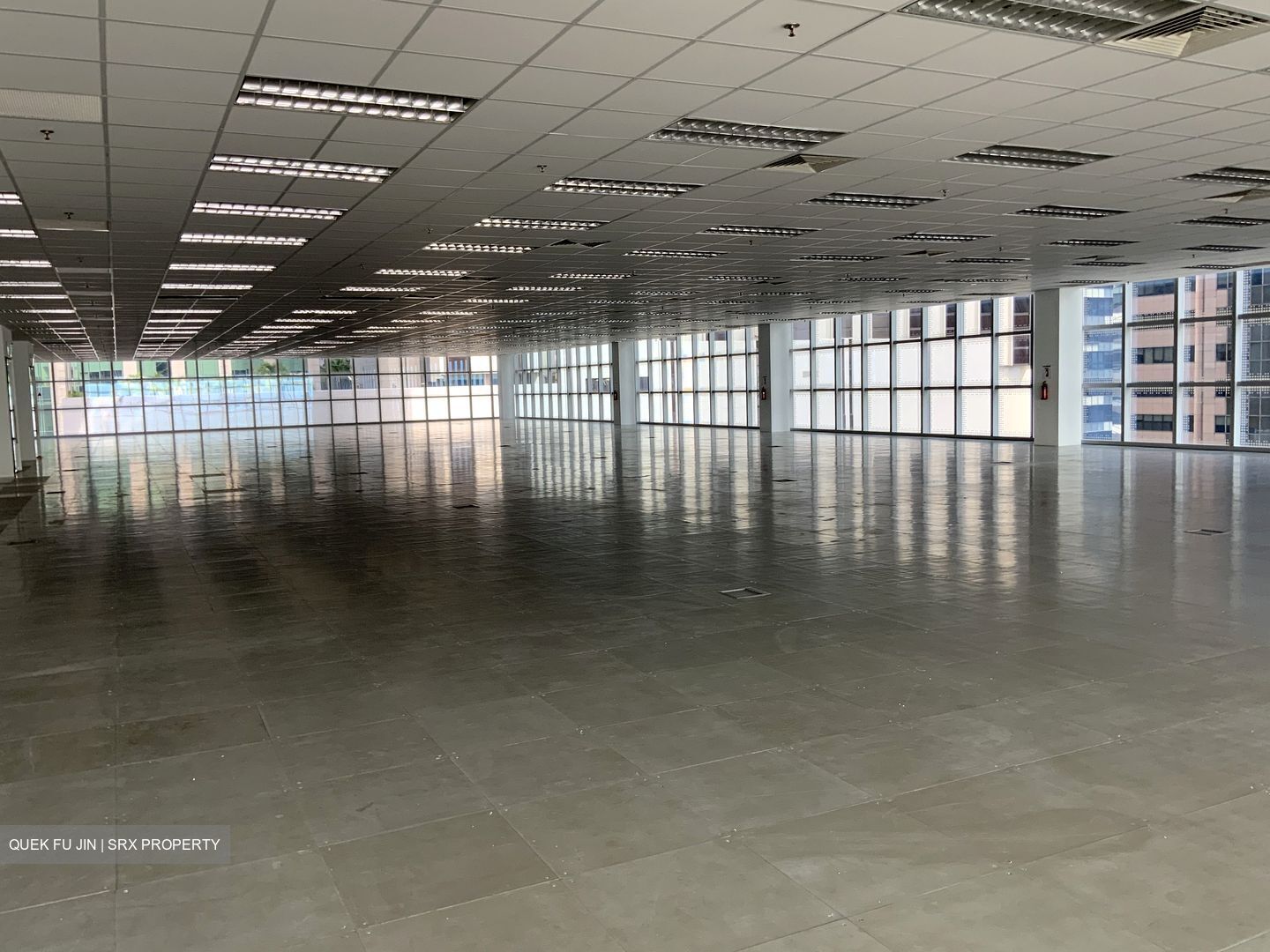 Lippo Centre (D2), Office #454142081